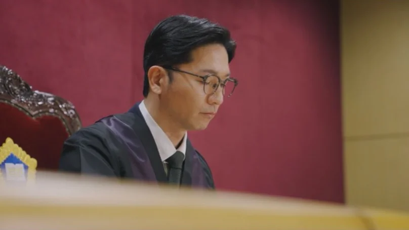 판사